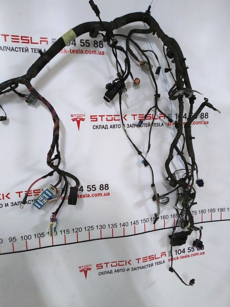 2 Cableado compartimento motor delantero monobloque AWD Tesla modelo S REST 1046132-07-S